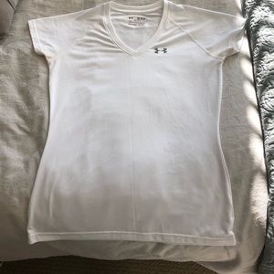 White underarmour tee